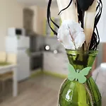 Апартаменти Art In *